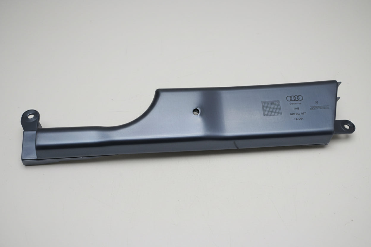 Capac grilă radiator Audi A4 / S4 / Avant / Quattro (2008–2012)
