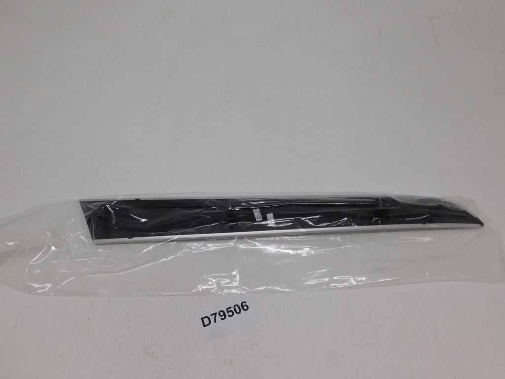 Ornament interior aluminiu ușă spate dreapta (Rear Right) – Audi A6 4F (2005–2011)