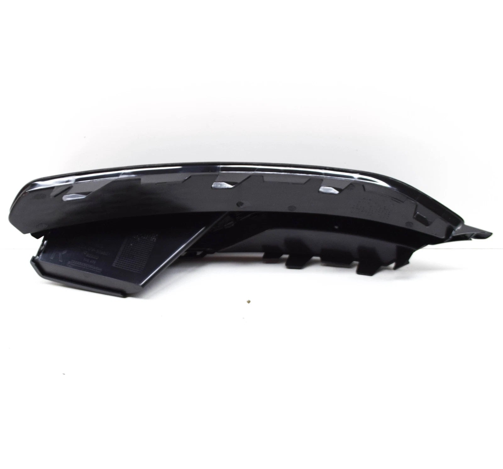 Grila ghidare aer dreapta negru satinat right OEM bară Audi A3 8V (2013-2016)